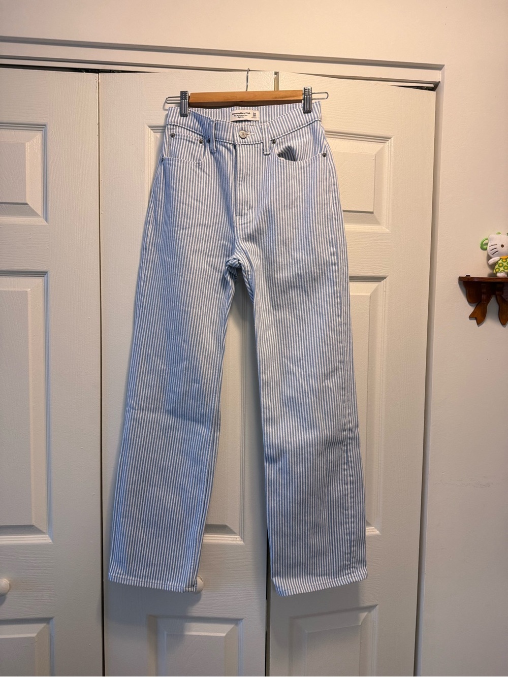 Abercrombie and Fitch Relaxed Jean